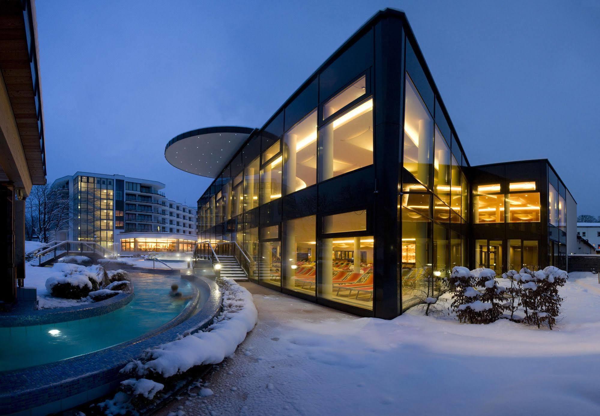 Eurothermenresort Бад Ишл Екстериор снимка